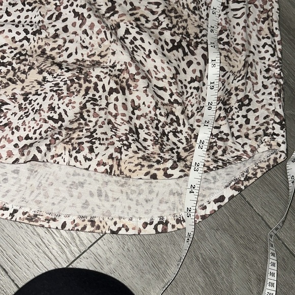 Maurice’s 24/7 Black and brown and white  Asymmetrical Blouse size Large - Picture 6 of 6